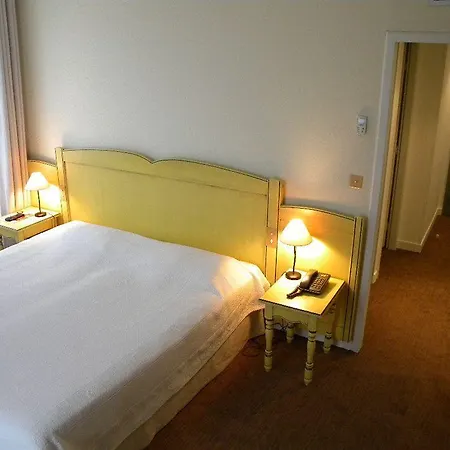 Chateau Du Monard Hotel